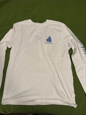 Vineyard Vines White Long-Sleeve Tee with Blue Whale Logo